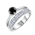 Women's ring with zirconia 