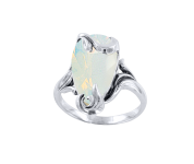 Women's ring with moonstone 