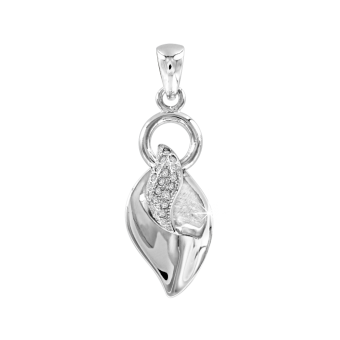 pendant with zirconia 