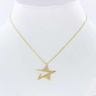 Yellow gold chain with pendant star 