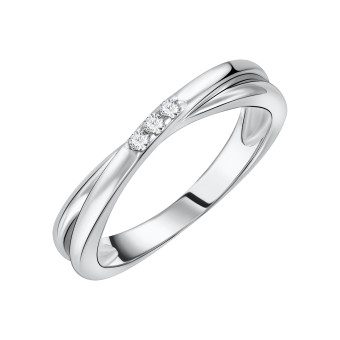Women's ring with zirconia 