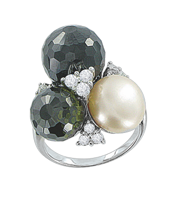 Ladies Ring with pearl and zirconia 